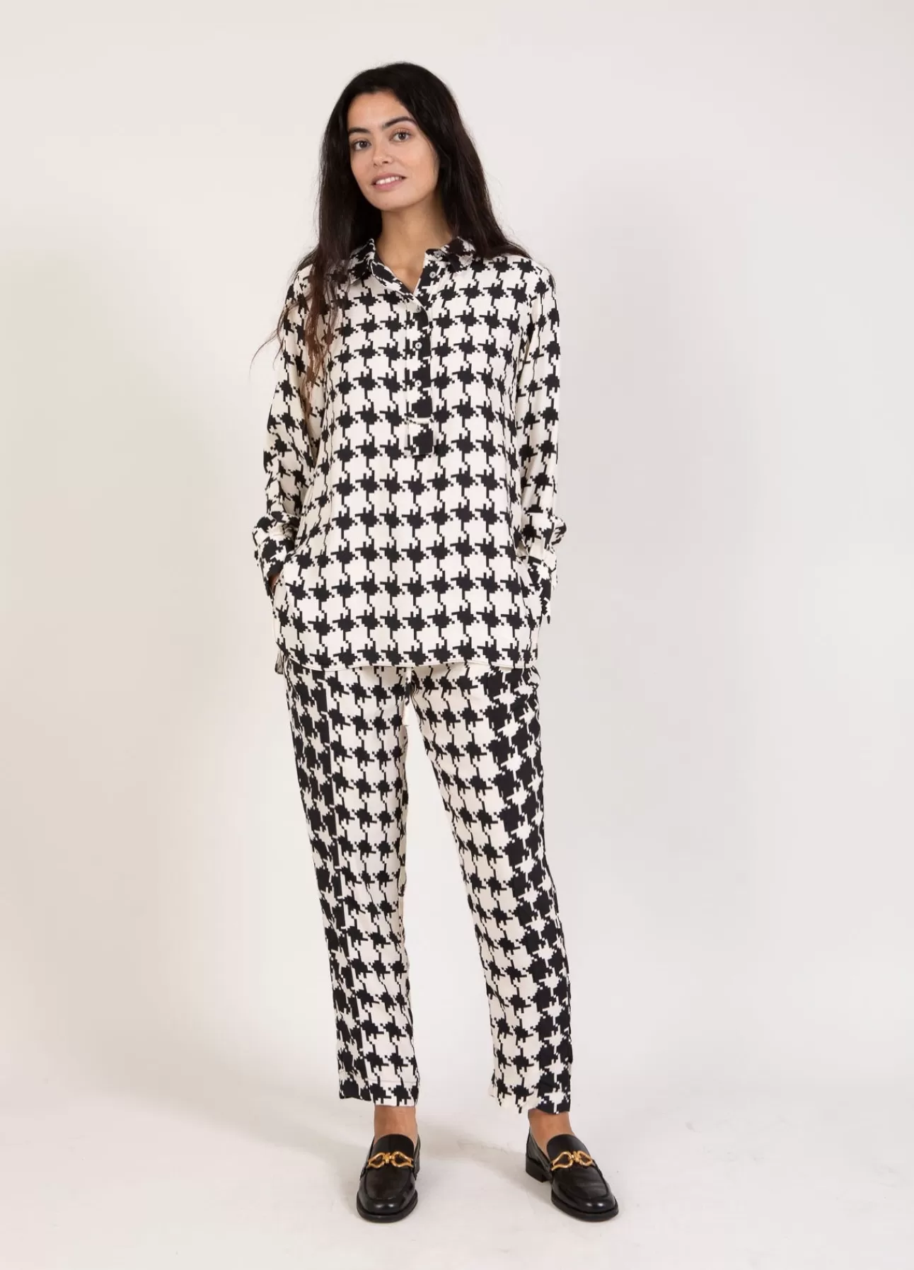 Dame Coster Copenhagen SKJORTE I HOUNDSTOOTH MIX PRINT